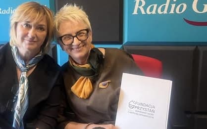 Z dumą i wzruszeniem wsłuchujemy się w słowa Pani Zofii Stodoły!