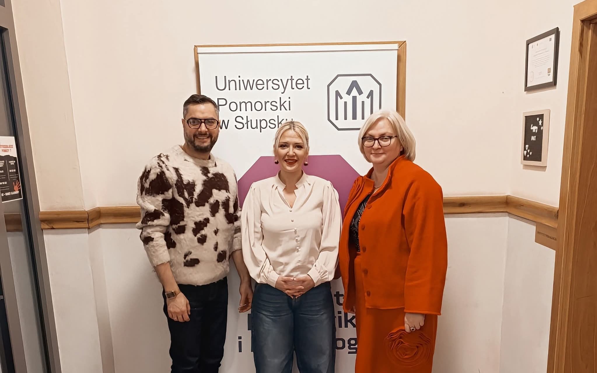 W Instytucie Pedagogiki i Psychologii z radością gościmy prof. Ninę Kitoshvili z Alte University w Tbilisi (Gruzja) w ramach programu Erasmus+.